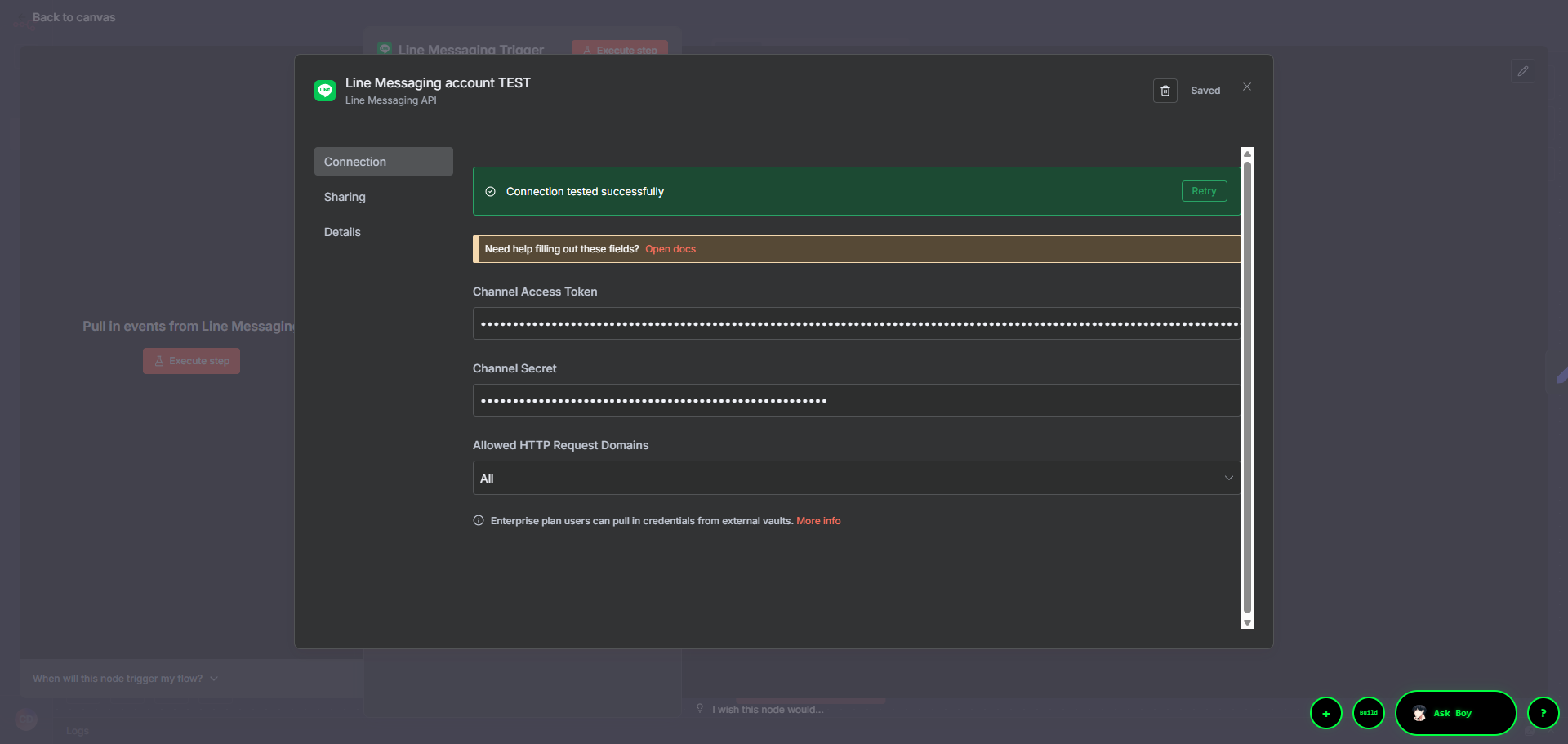 將從Line後台複製的「Channel Access Token」與「Channel Secret」分別填入n8n憑證欄位並儲存。